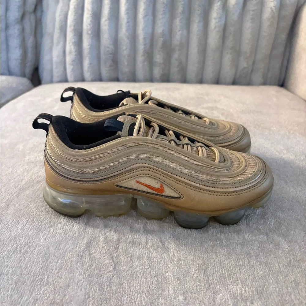 Nike Wmns Air VaporMax 97 - Picture 1 of 3